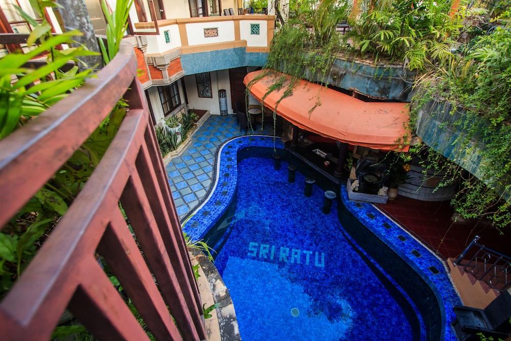 Sri Ratu Hotel Legian Exterior foto